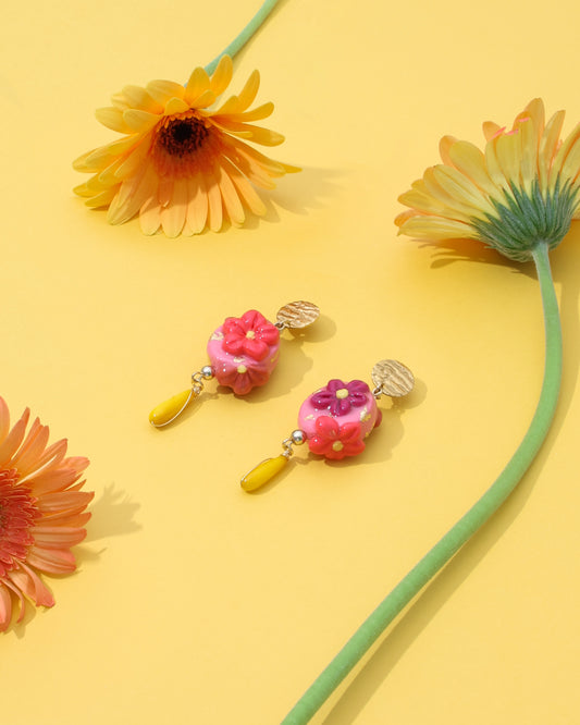Flora Dangle